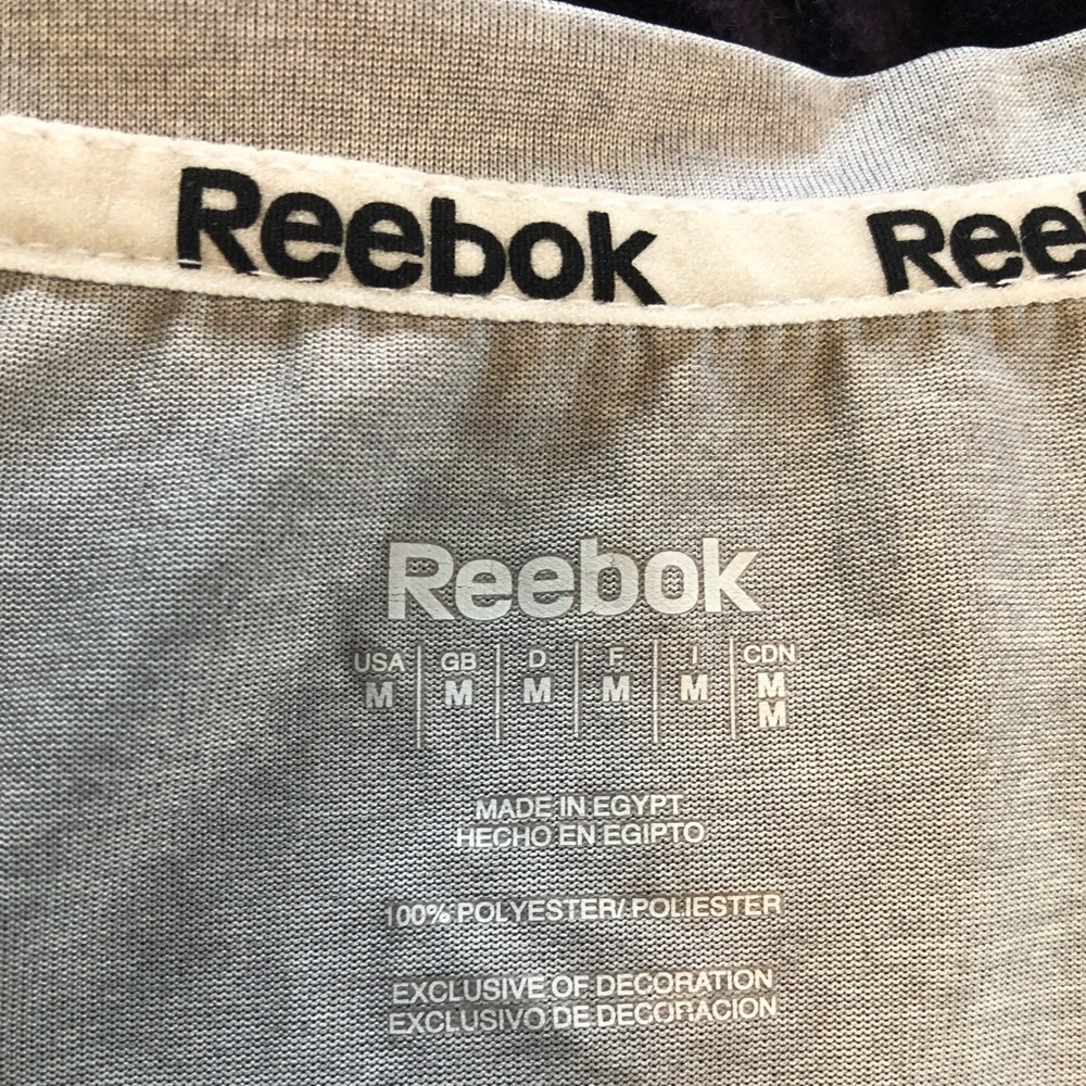 EUC Reebok shirt - Picture 4 of 4